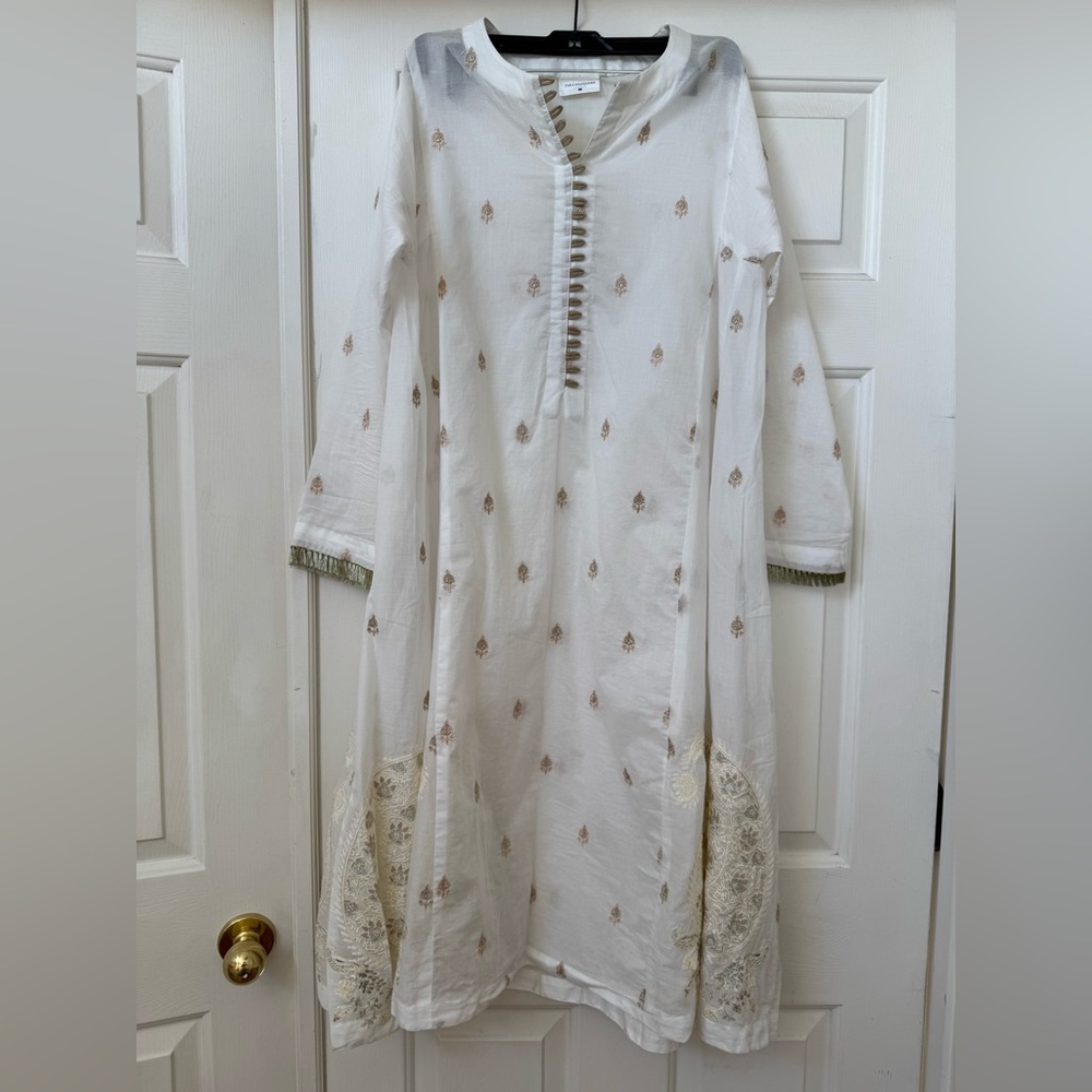 Zara Shahjahan White Shalwar Kameez - Picture 4 of 10